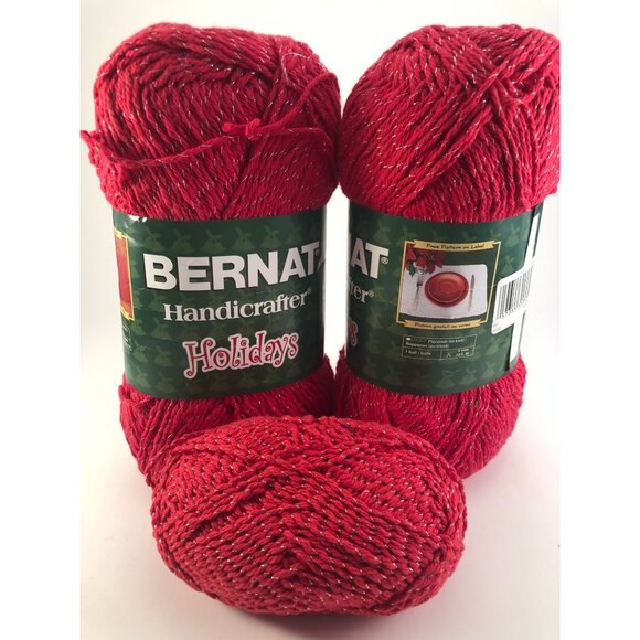 LOT OF 2 Skeins: Bernat Handicrafter Holidays 2% Metalic Thread. 470 yards. RED. - Picture 1 of 3